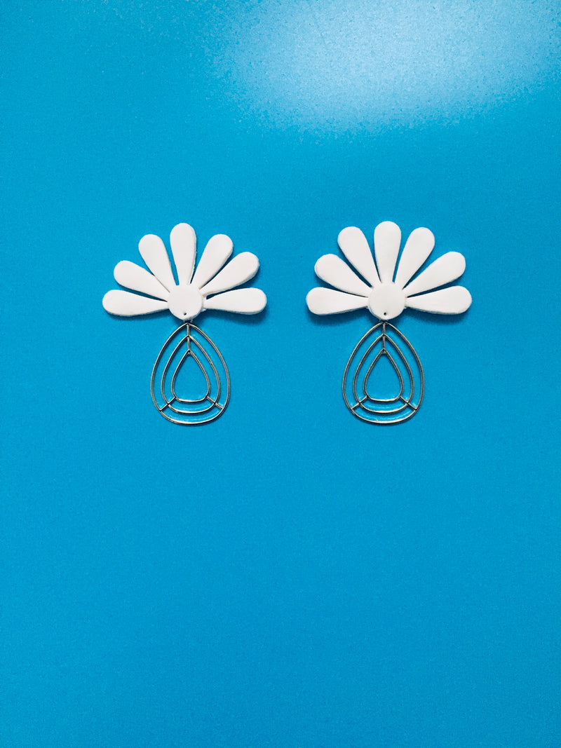 FLEUR EARRINGS